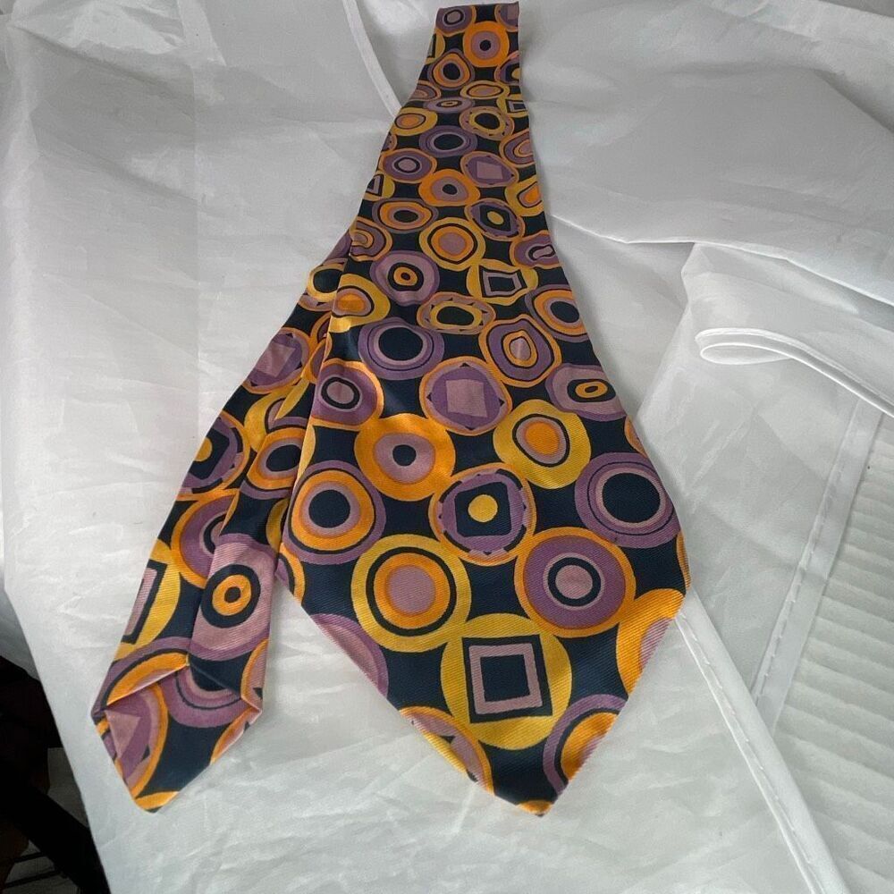 Vintage Mitzi Cravat 100% Acetete tie. Italy